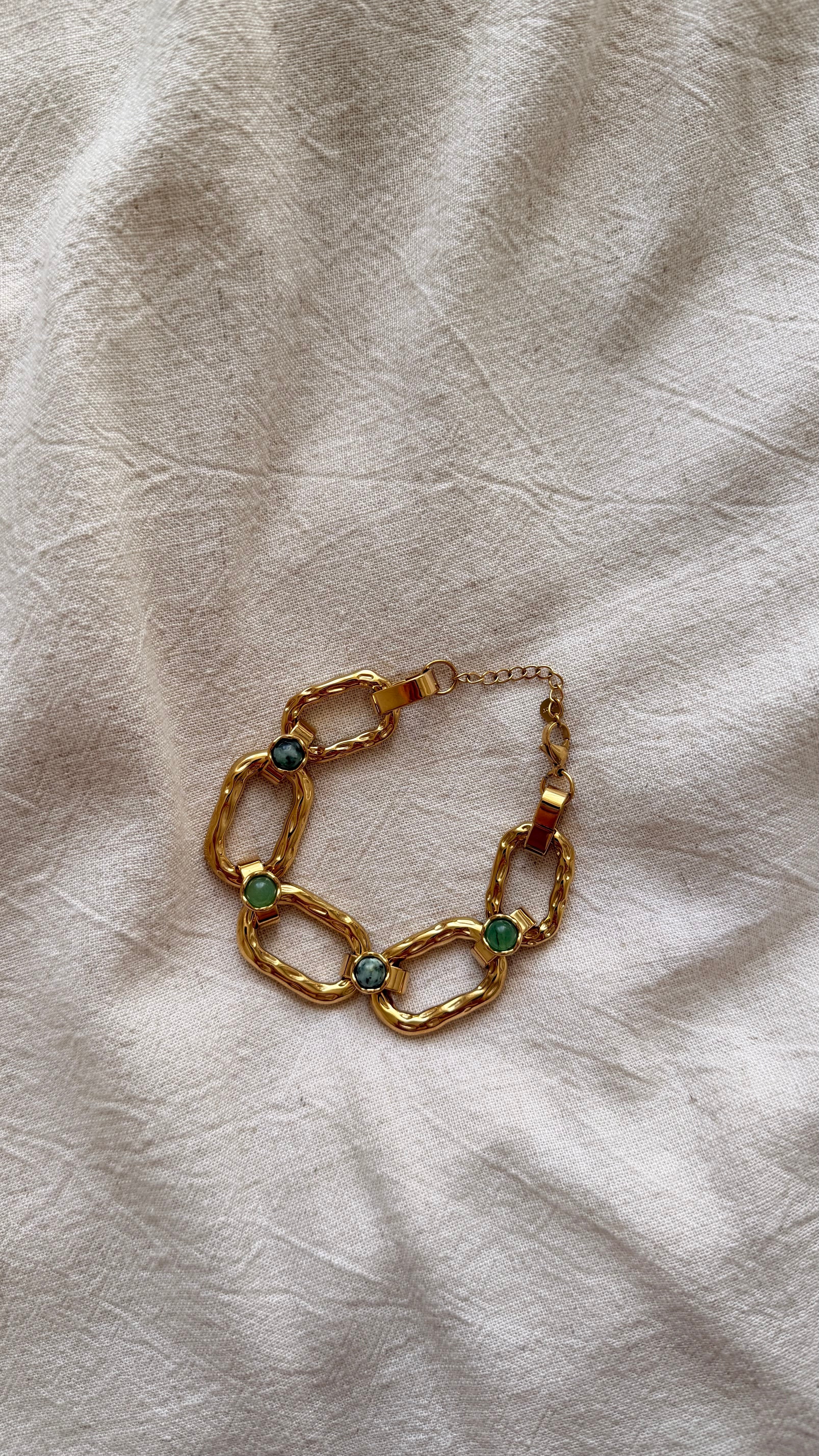 JADE Maison Sayina